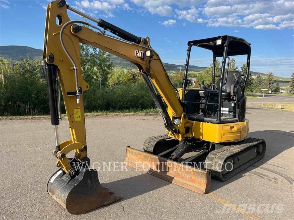 CAT 303.5E2 Lánctalpas kotrók