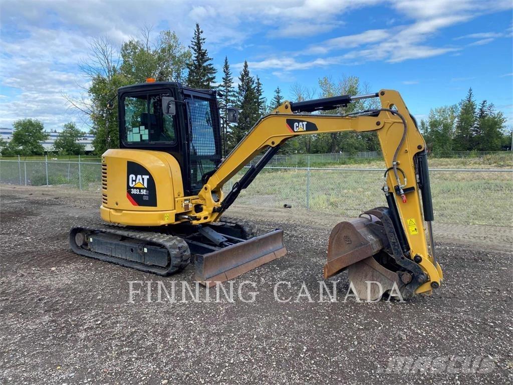 CAT 303.5E2 Lánctalpas kotrók