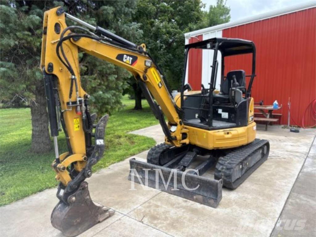 CAT 303.5E2 Lánctalpas kotrók