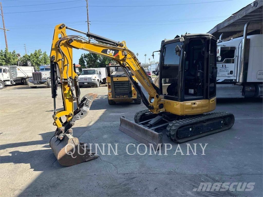 CAT 303.5E2 Lánctalpas kotrók