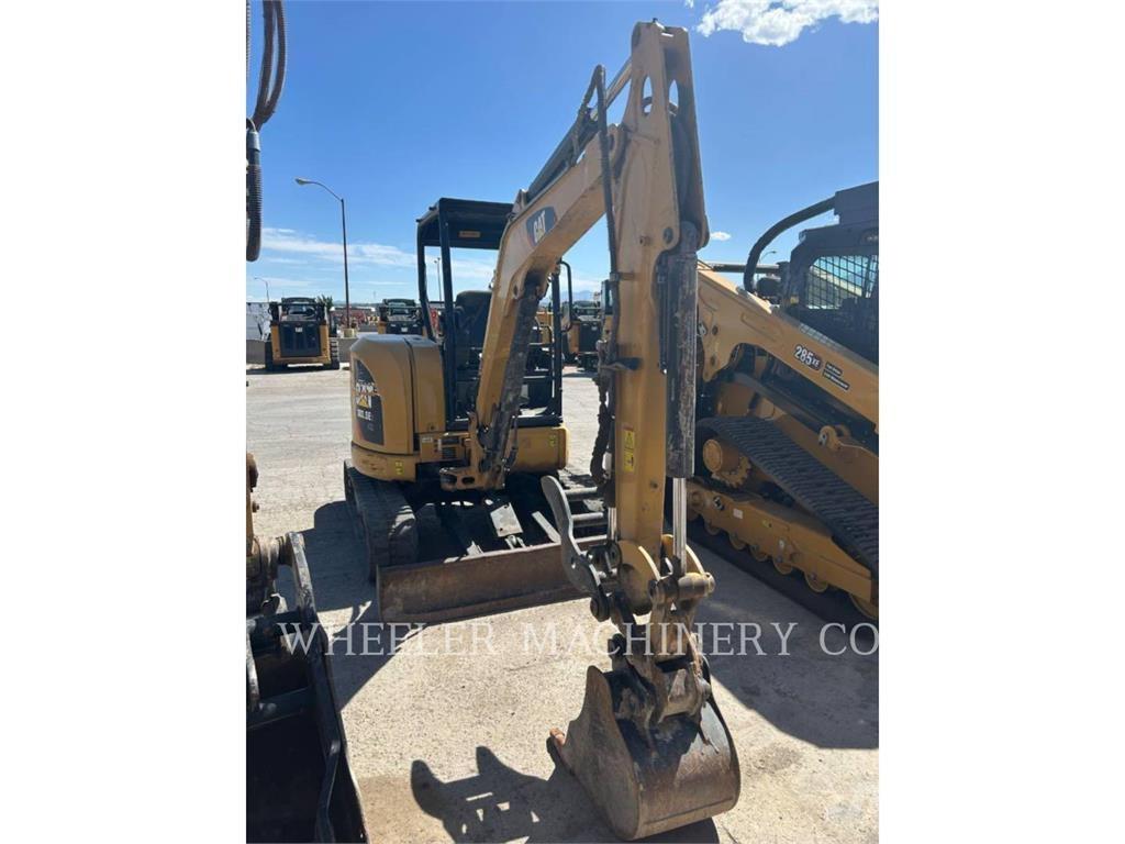 CAT 303.5E2C1T Lánctalpas kotrók