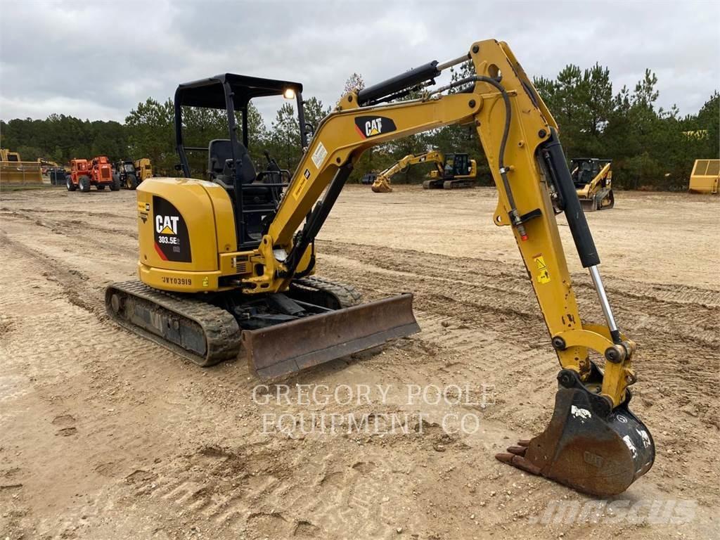 CAT 303.5E2CR Lánctalpas kotrók