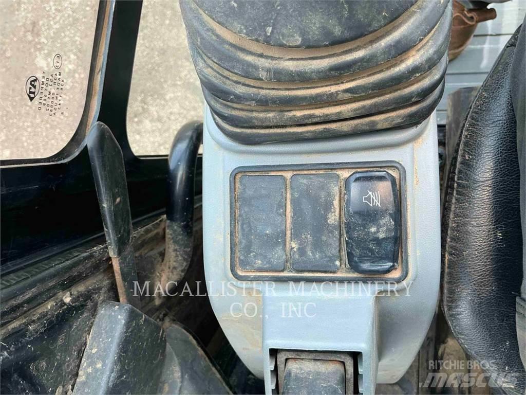 CAT 303.5E2CR Lánctalpas kotrók