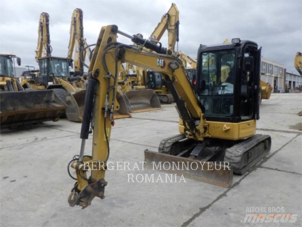 CAT 303.5E2CR Lánctalpas kotrók
