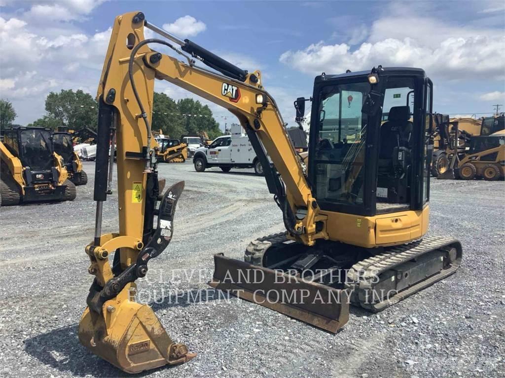 CAT 303.5E2CR Lánctalpas kotrók