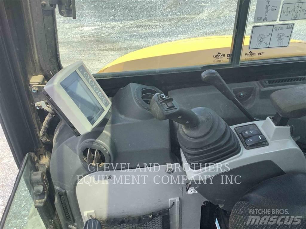 CAT 303.5E2CR Lánctalpas kotrók