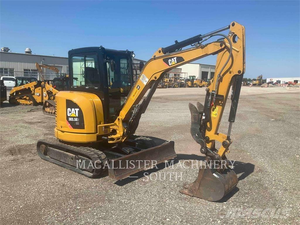CAT 303.5E2CR Lánctalpas kotrók