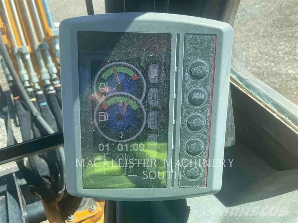 CAT 303.5E2CR Lánctalpas kotrók
