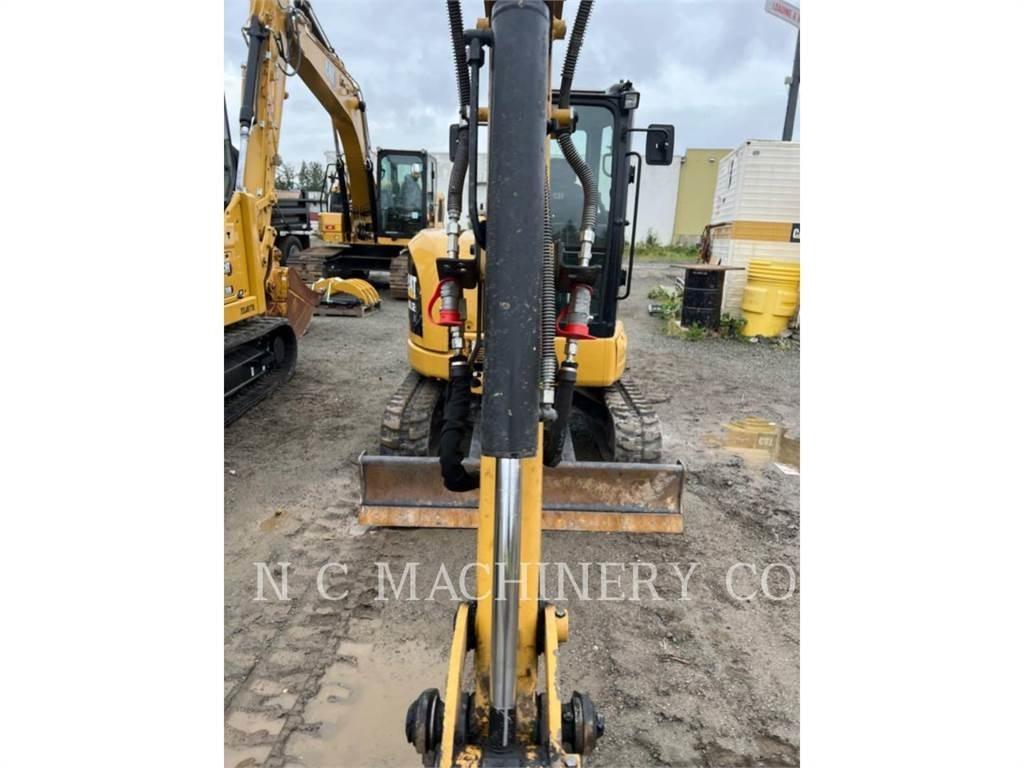 CAT 303.5E2CRB Lánctalpas kotrók