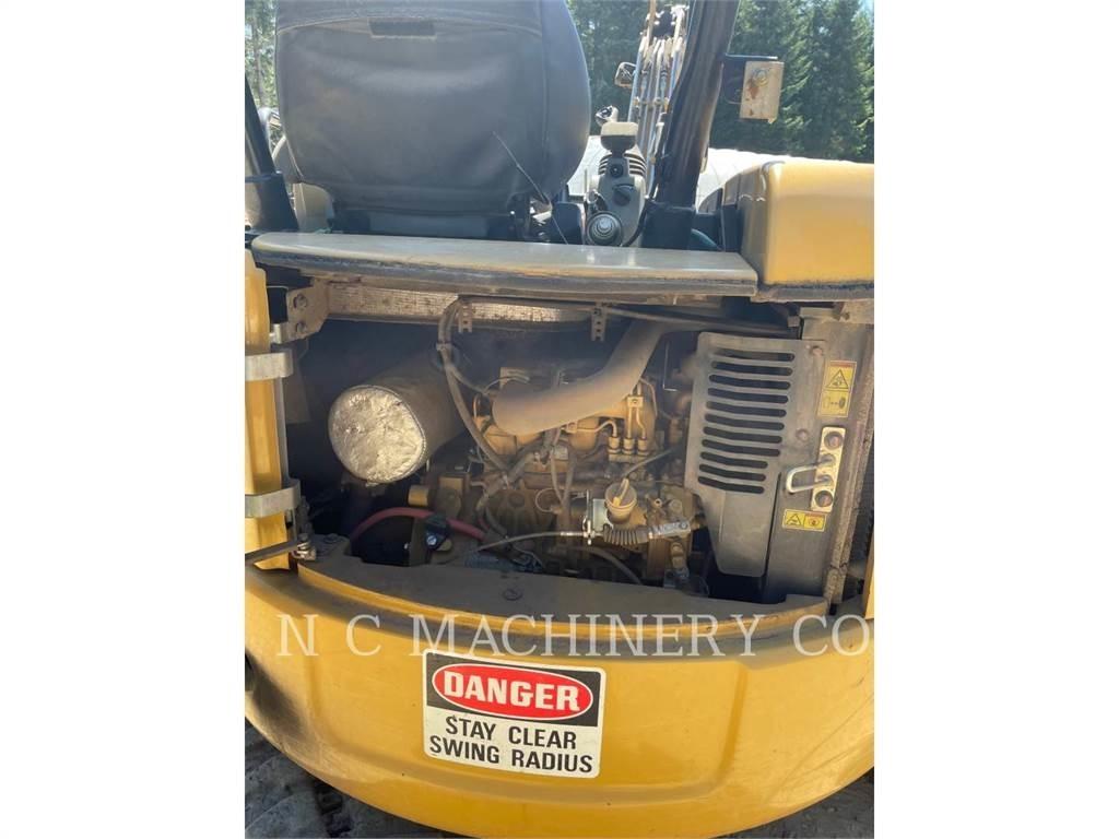 CAT 303.5E2CRN Lánctalpas kotrók