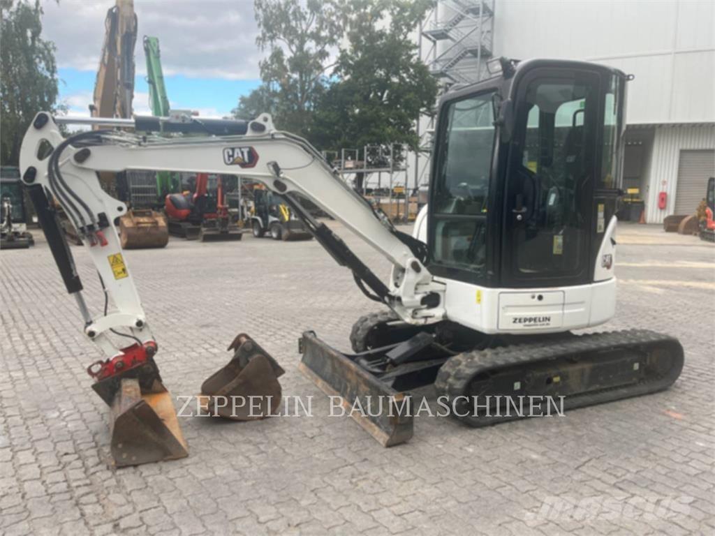 CAT 303.5ECR Lánctalpas kotrók