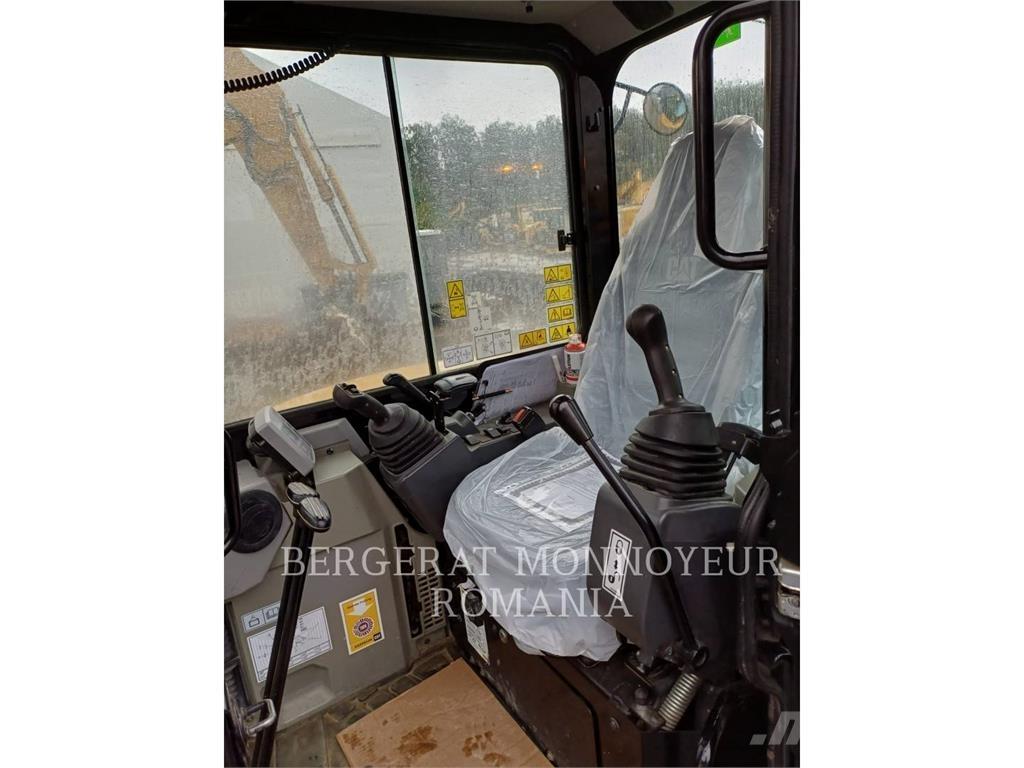 CAT 303.5ECR Lánctalpas kotrók