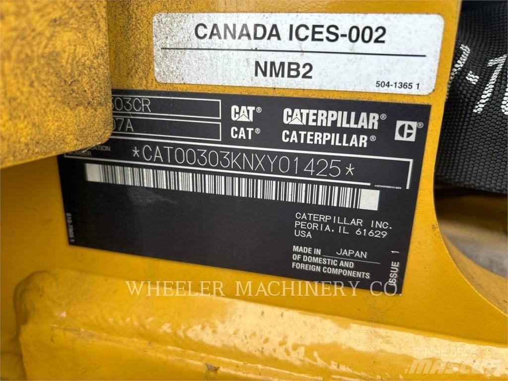 CAT 303 C3 Lánctalpas kotrók