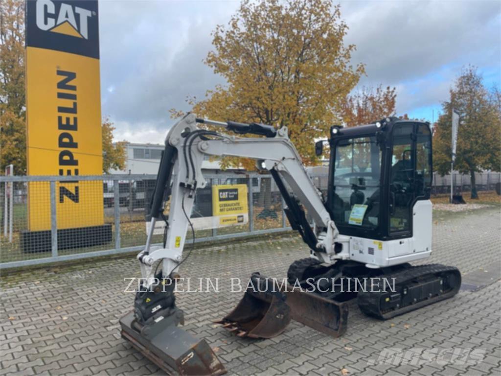CAT 303CR-07A Lánctalpas kotrók