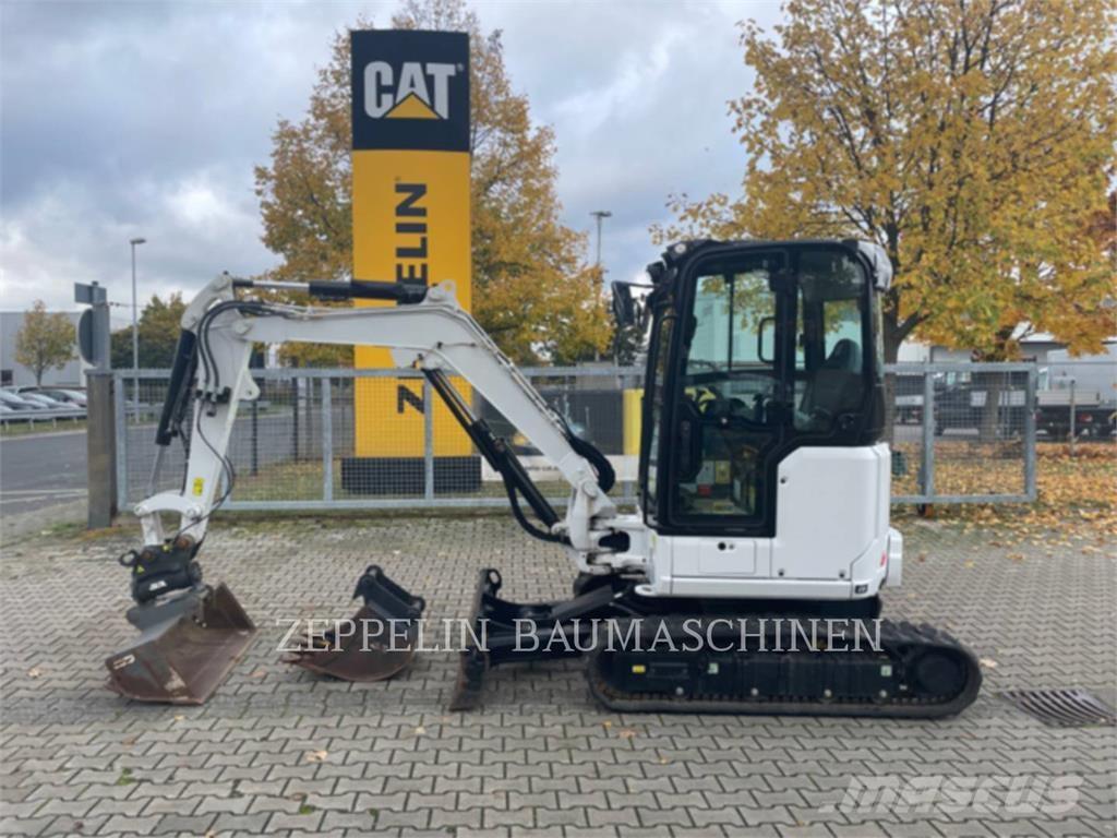 CAT 303CR-07A Lánctalpas kotrók