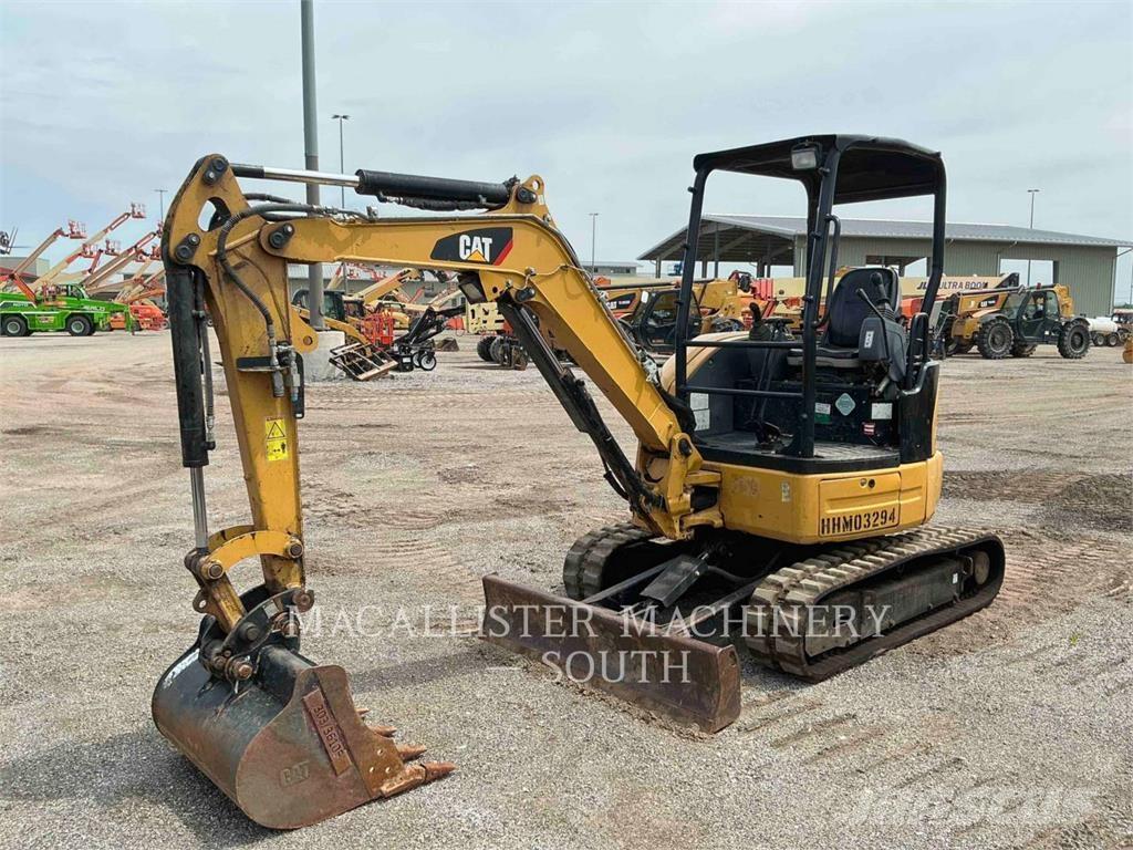 CAT 303ECR Lánctalpas kotrók