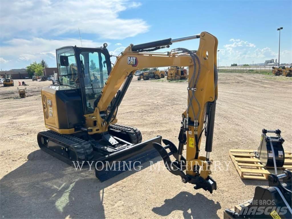 CAT 304 Lánctalpas kotrók