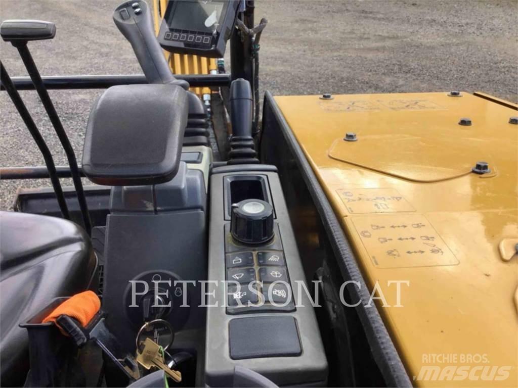 CAT 304 Lánctalpas kotrók