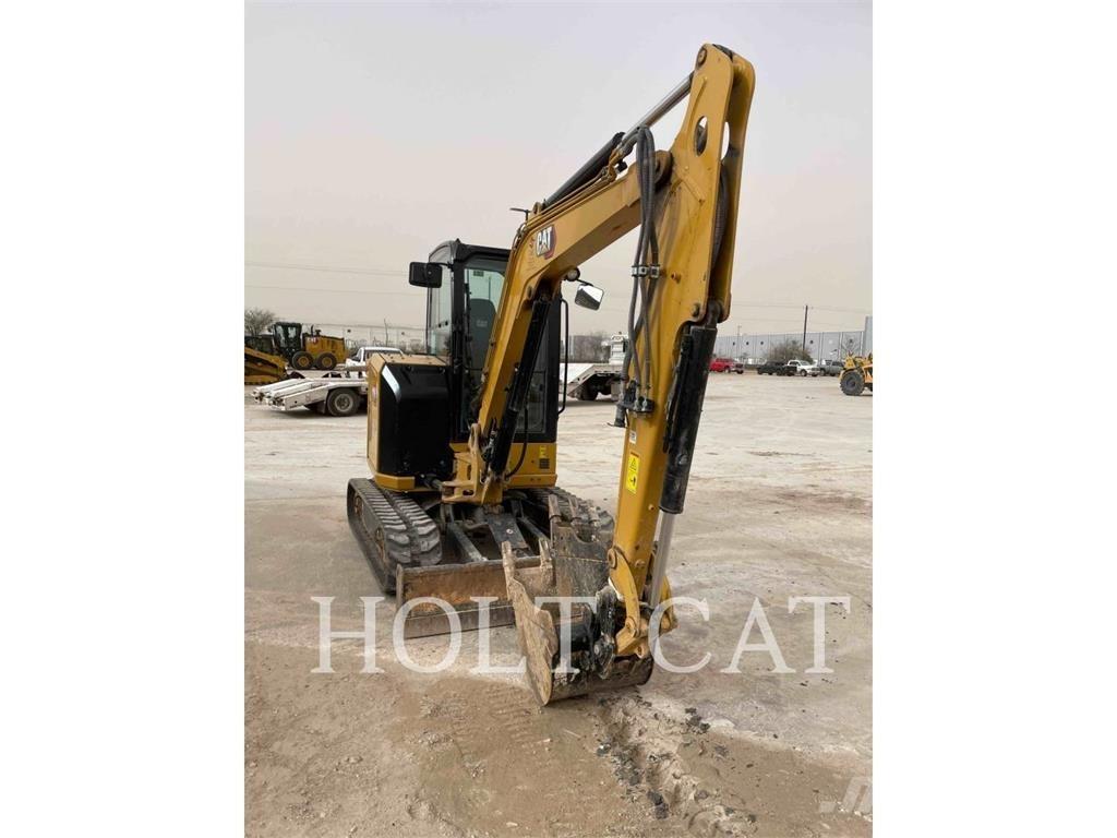 CAT 304 Lánctalpas kotrók