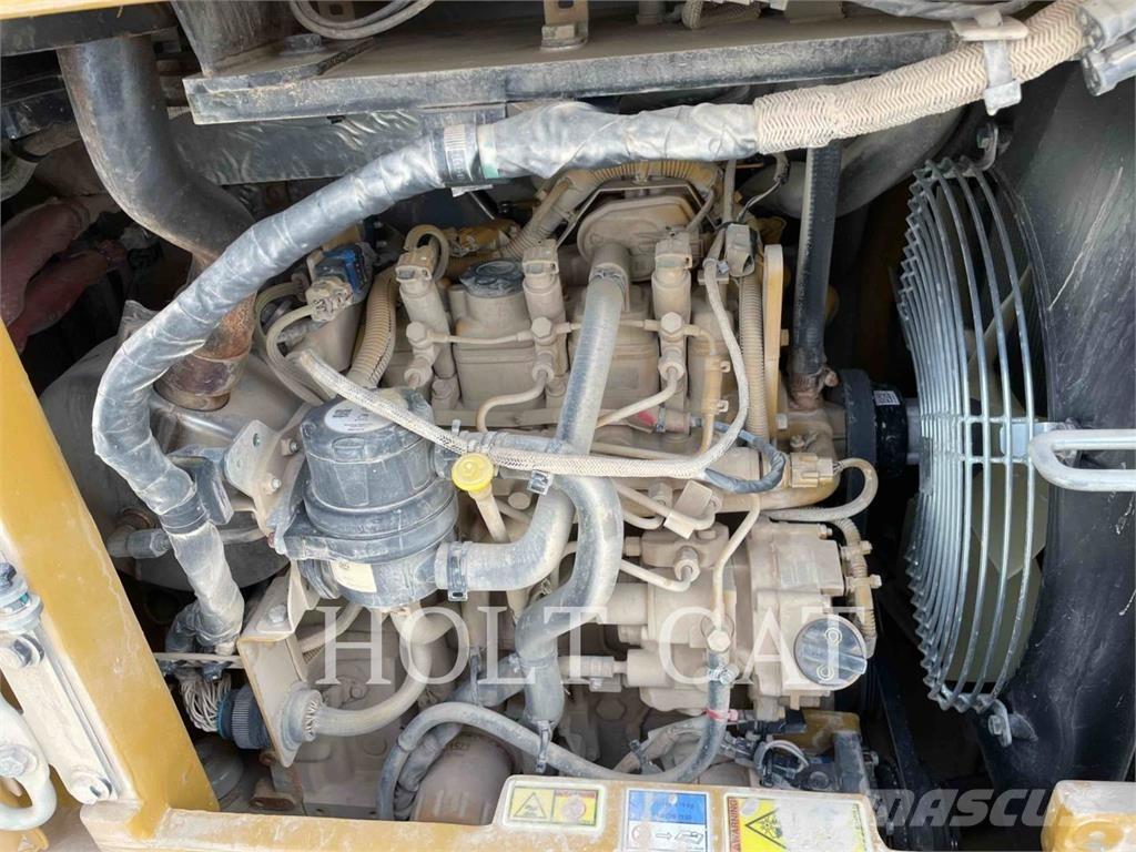CAT 304 Lánctalpas kotrók