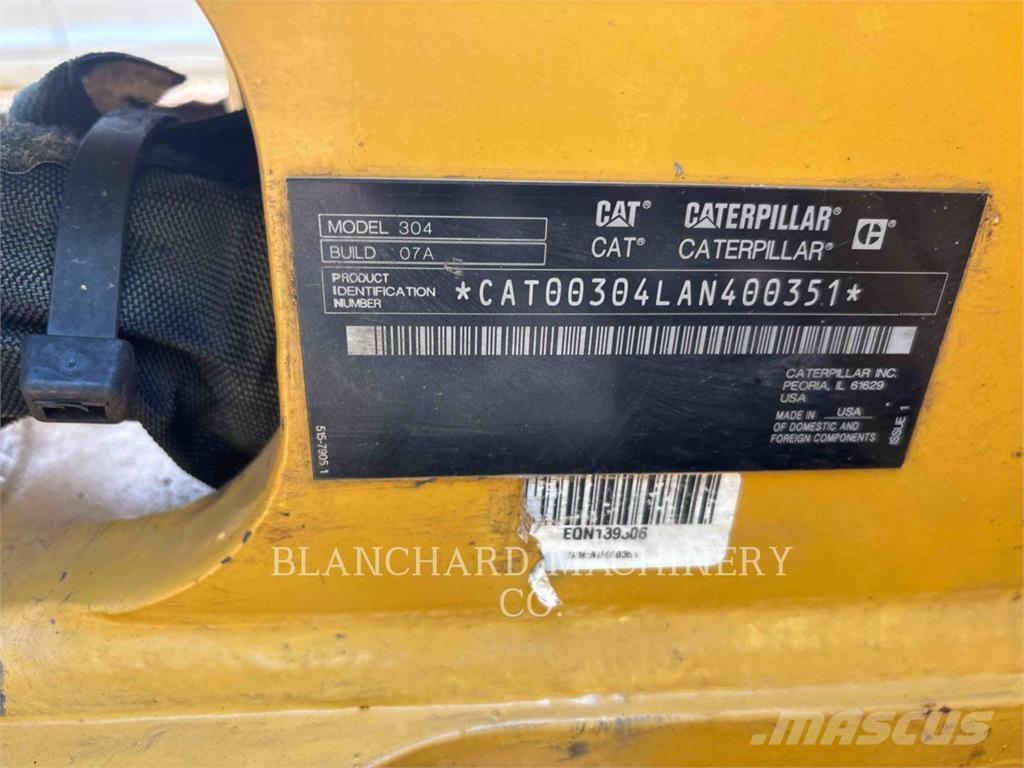 CAT 304 Lánctalpas kotrók
