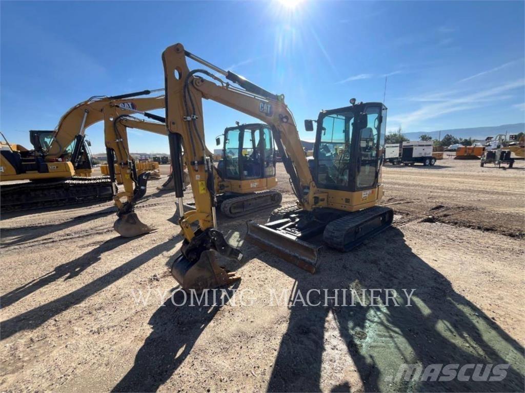 CAT 304 Lánctalpas kotrók