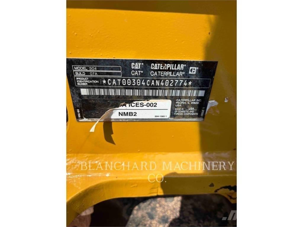 CAT 304 Lánctalpas kotrók
