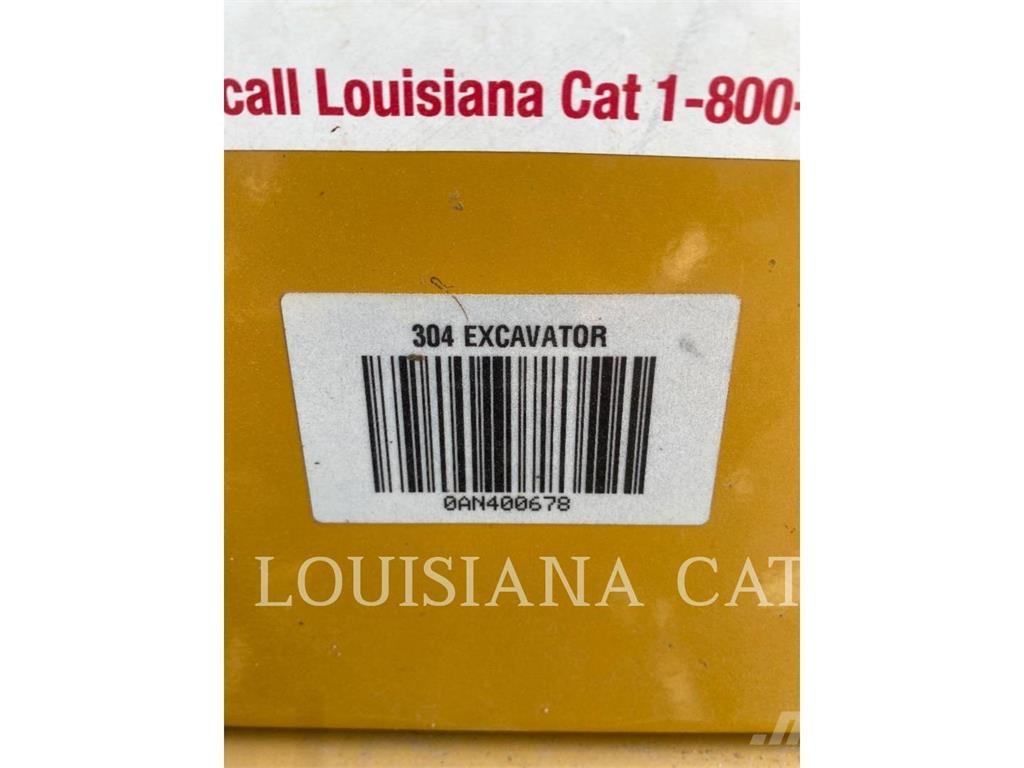 CAT 304 Lánctalpas kotrók