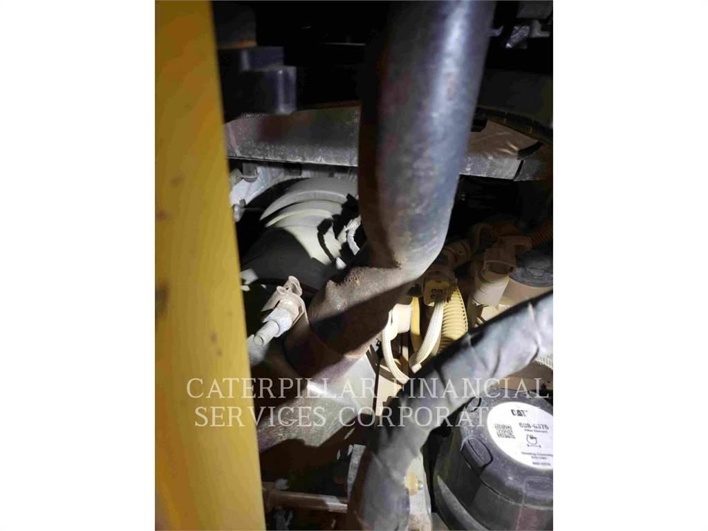CAT 304 07A Lánctalpas kotrók