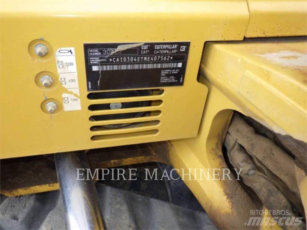 CAT 304E2 Lánctalpas kotrók