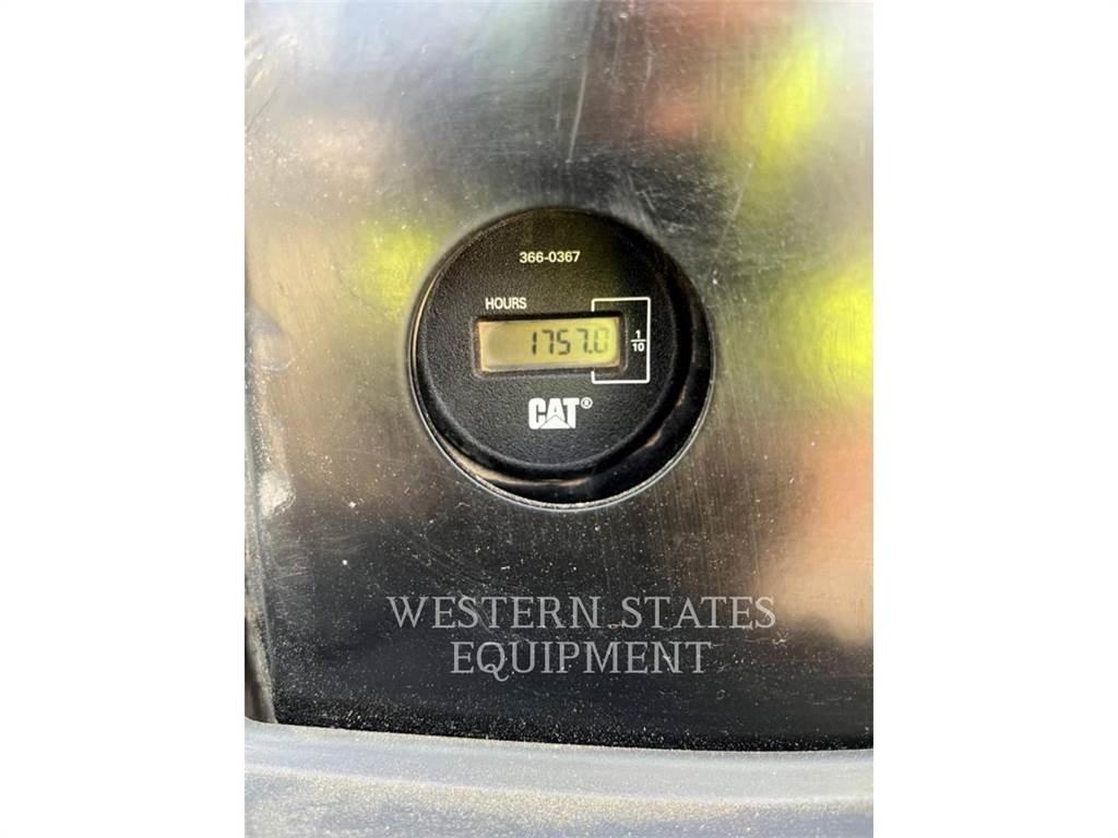 CAT 304E2 Lánctalpas kotrók