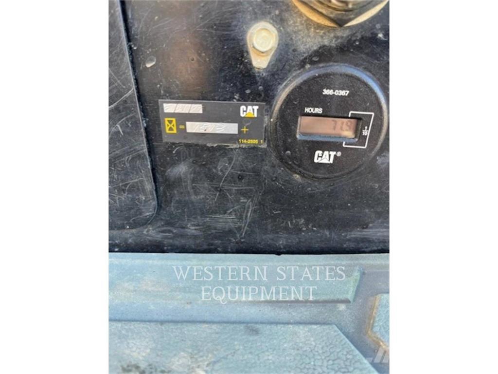 CAT 304E2 Lánctalpas kotrók