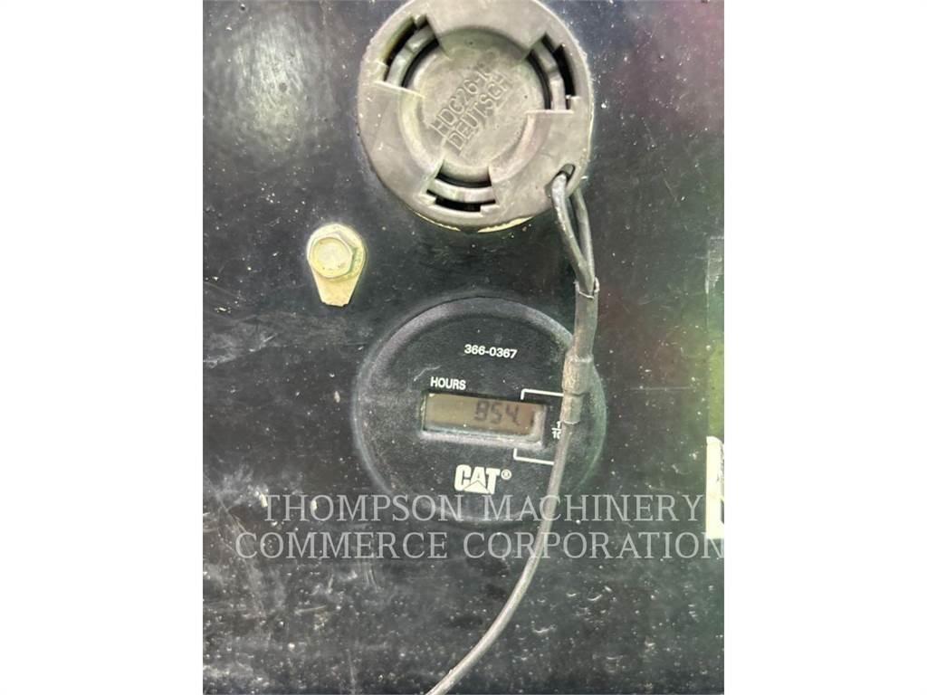 CAT 304E2 Lánctalpas kotrók