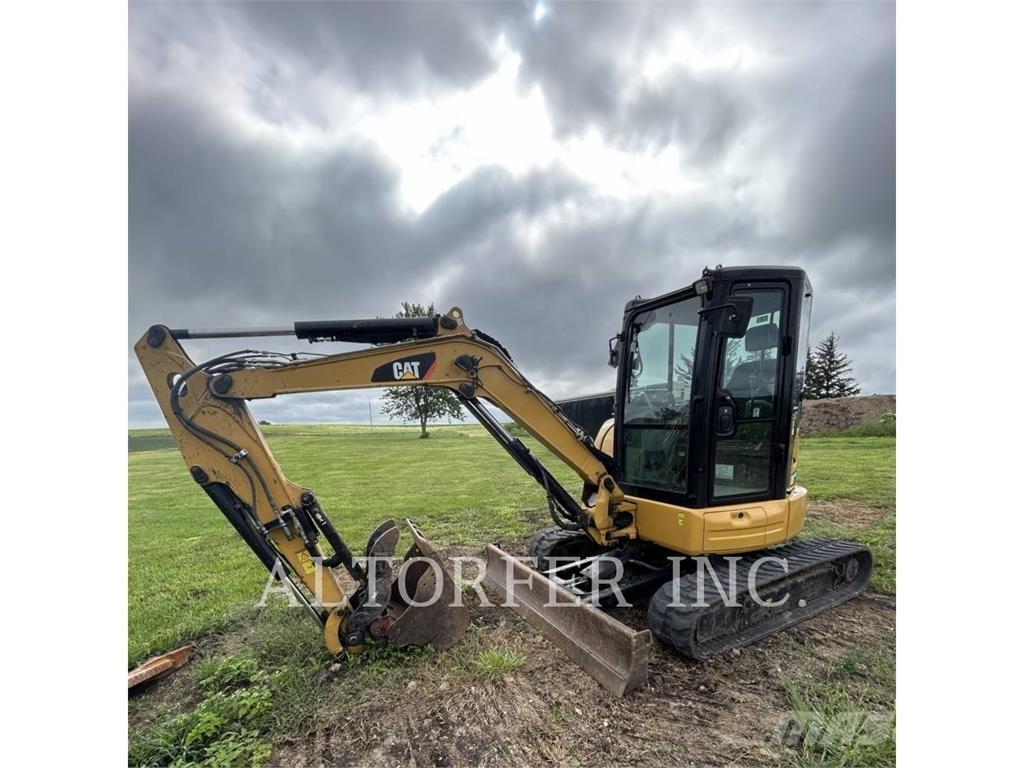 CAT 304E2 CR- Lánctalpas kotrók