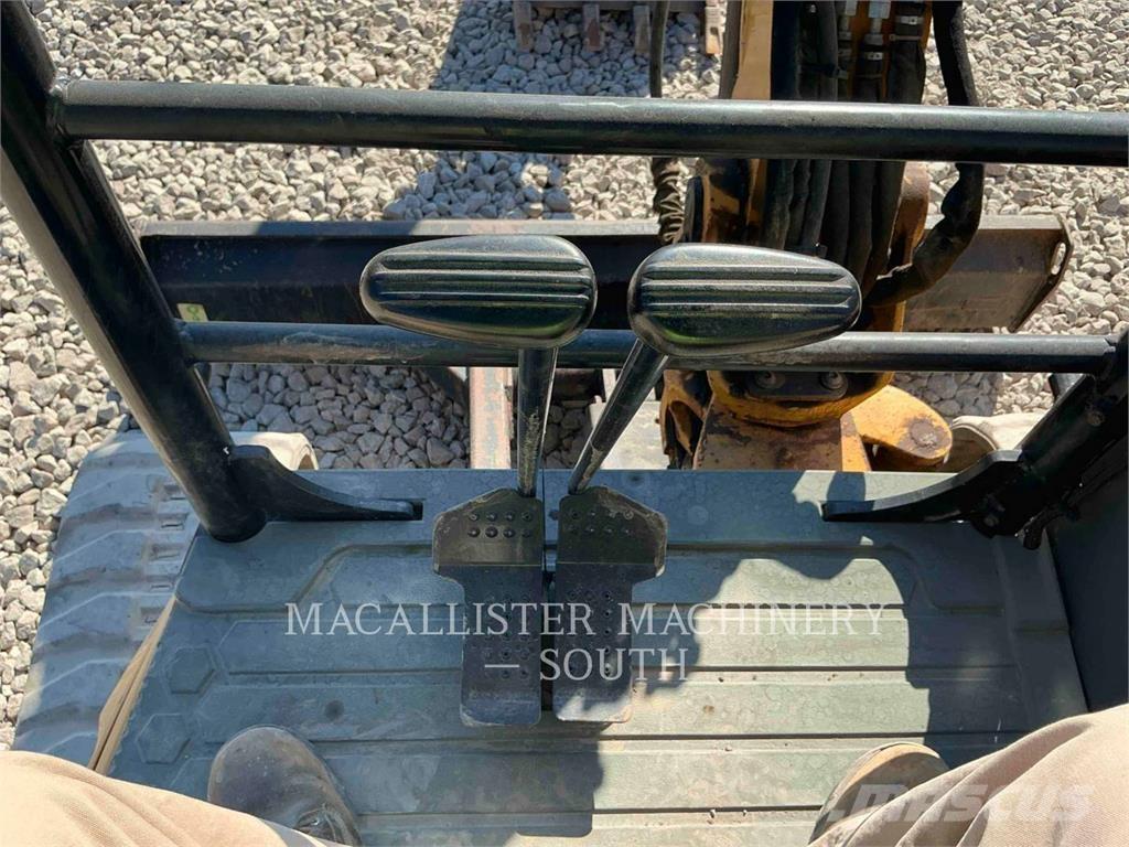 CAT 304E2CR Lánctalpas kotrók