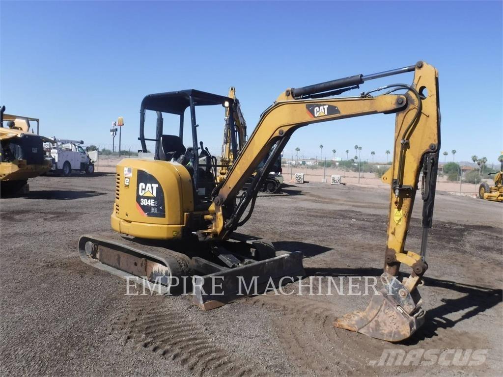 CAT 304E2CR Lánctalpas kotrók