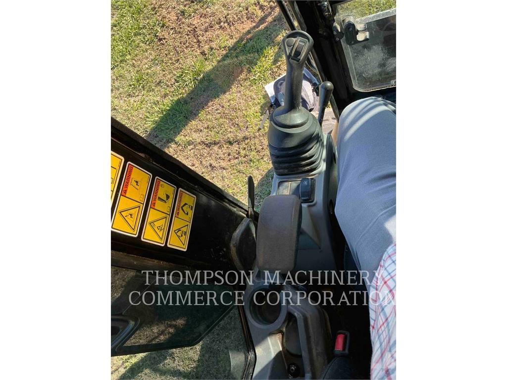 CAT 304E2CR Lánctalpas kotrók