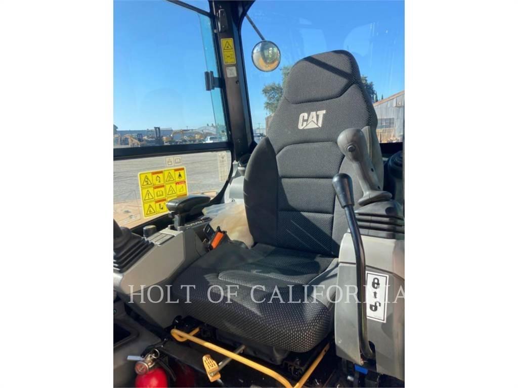 CAT 305 Lánctalpas kotrók