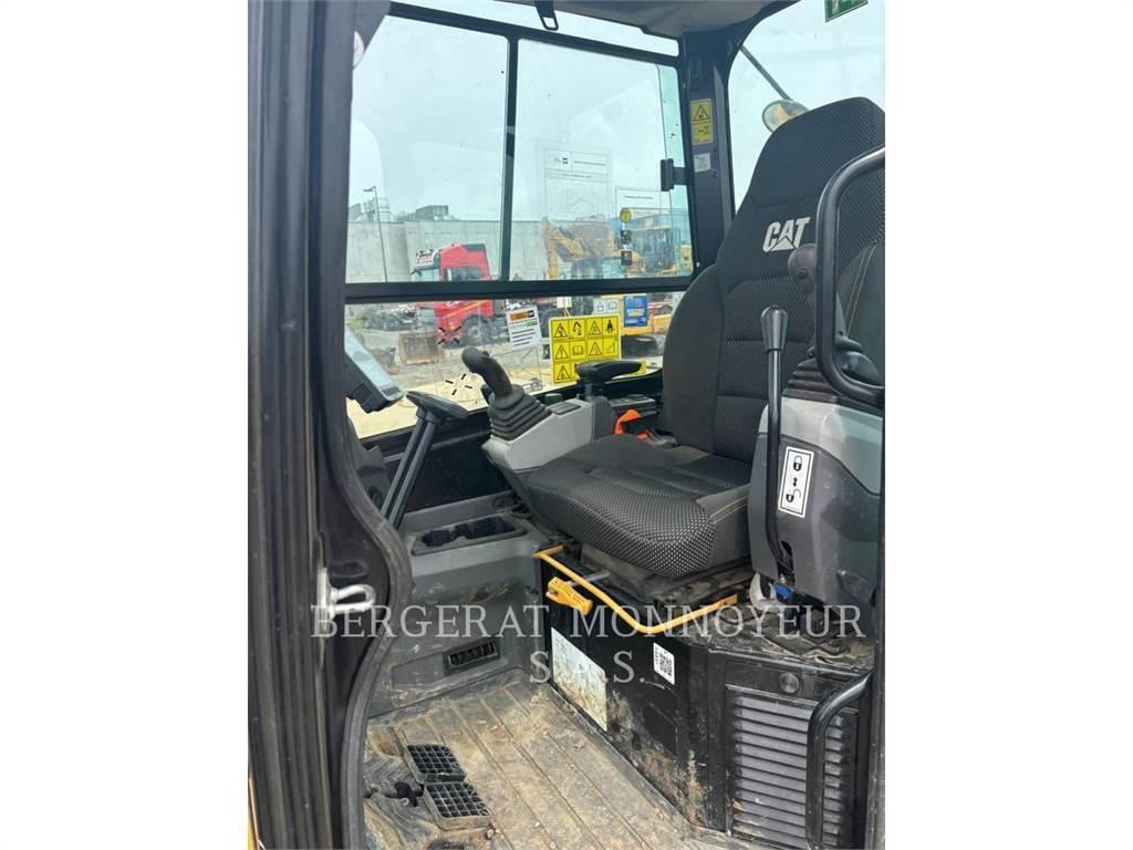 CAT 305 Lánctalpas kotrók