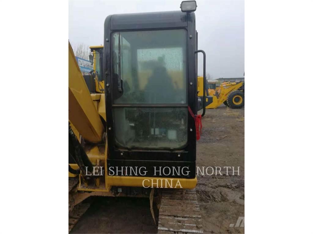 CAT 305.5E2 Lánctalpas kotrók