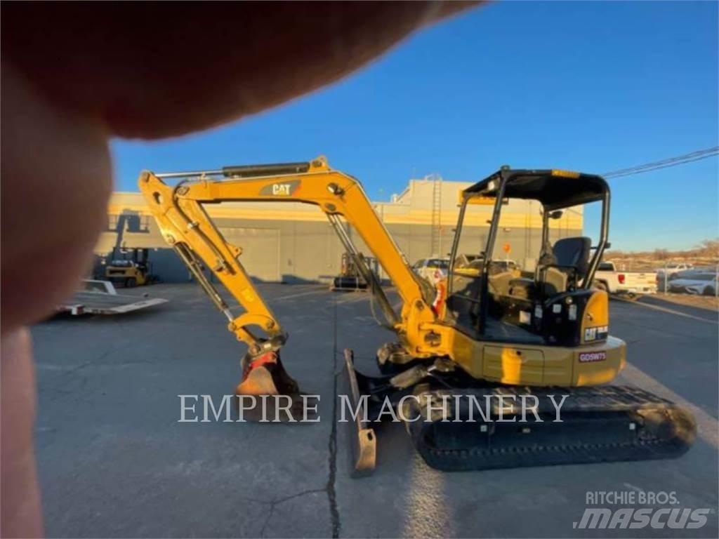 CAT 305.5E2 OR Lánctalpas kotrók