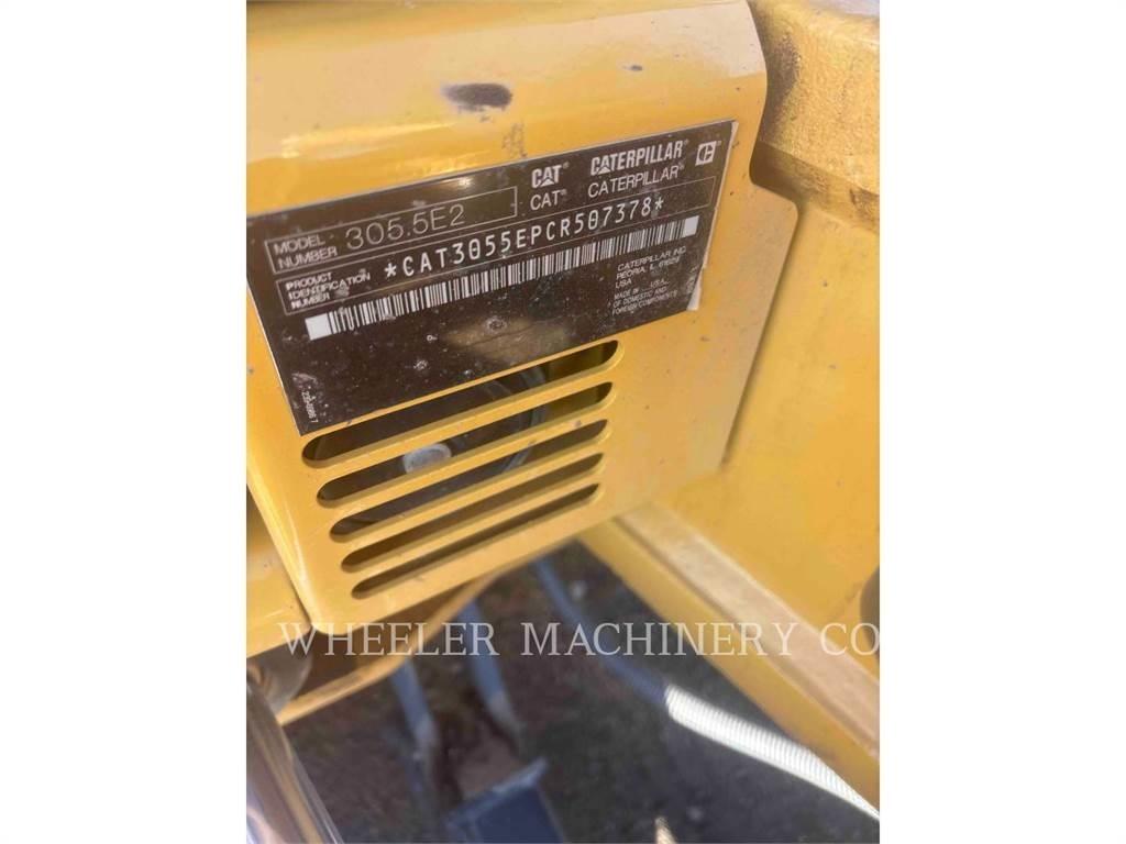 CAT 305.5E2C1T Lánctalpas kotrók