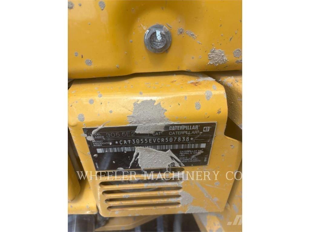 CAT 305.5E2C3T Lánctalpas kotrók