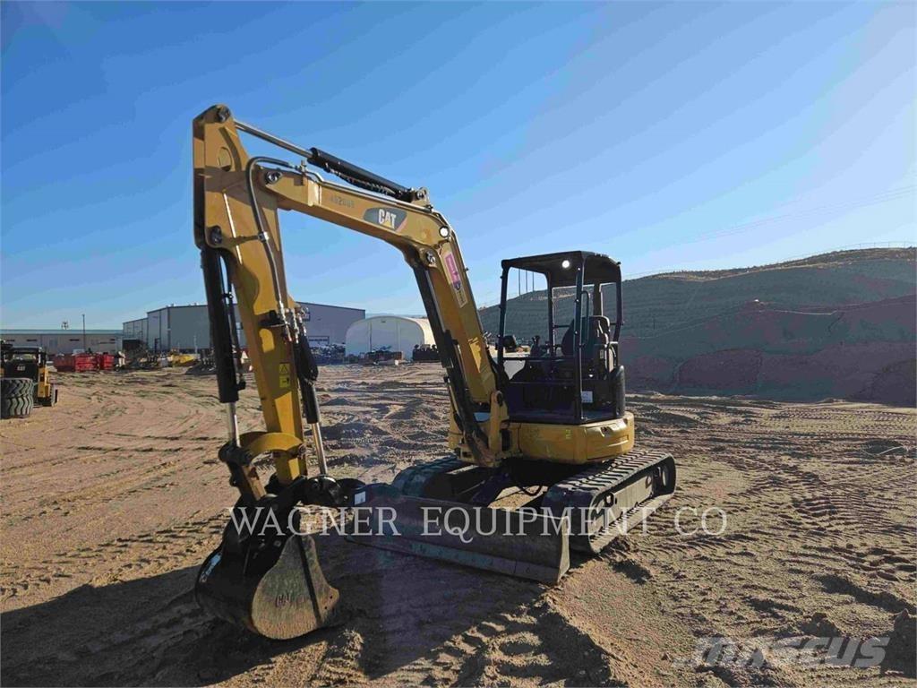 CAT 305.5E2CR Lánctalpas kotrók