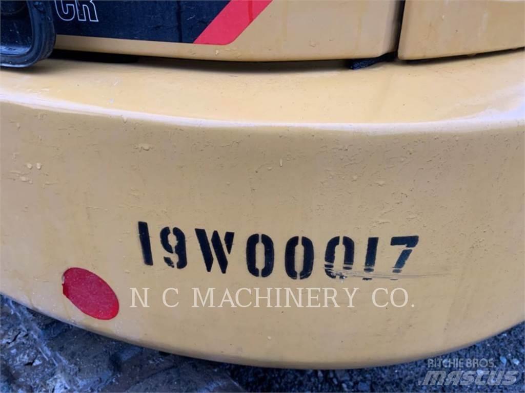 CAT 305.5E2CRB Lánctalpas kotrók