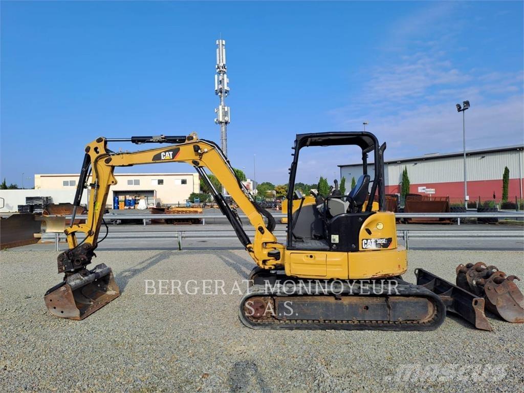 CAT 305E2 Lánctalpas kotrók