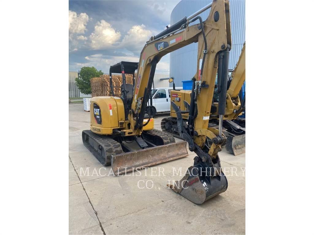 CAT 305E2CR Lánctalpas kotrók