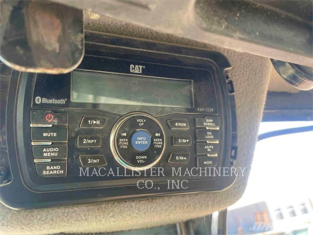 CAT 305E2CR Lánctalpas kotrók