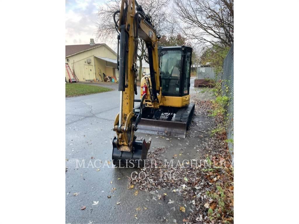CAT 305E2CR Lánctalpas kotrók