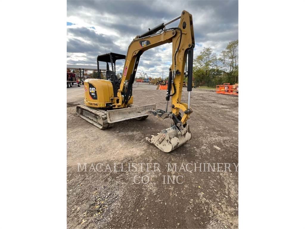 CAT 305E2CR Lánctalpas kotrók